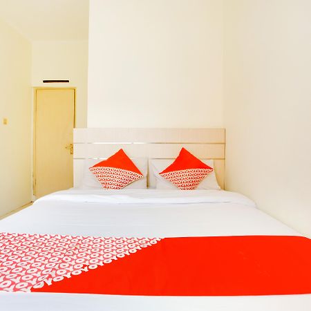 Reddoorz @ Hotel Arimbi Dewi Sartika Baru Bandung Exteriér fotografie